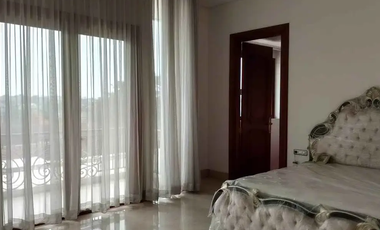 Hunian Mewah 2 Lt di Jl. Papandayan depan hotel Grand Edge