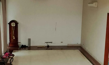 Hunian Mewah 2 Lt di Jl. Papandayan depan hotel Grand Edge