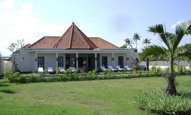Leasehold Beachfront Villa Montong,Batu Layar dekat Senggigi Lombok