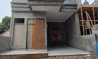 Rumah 2 Lantai dekat Kampung Rambutan Cijantung Pasar Rebo