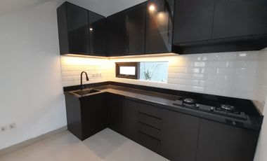 Rumah Baru Minimalis Modern Komplek Puri Syailendra Surya Sumantri