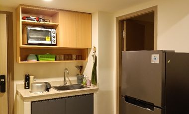 Disewakan 2BR Apartemen Meikarta Tower Silverlake