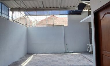 disewakan Rumah Lebak Indah dekat Kenjeran