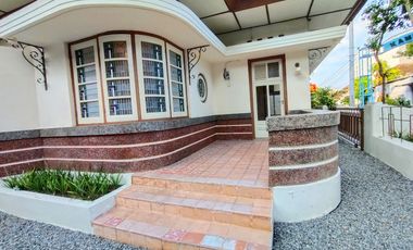 Rumah Kolonial Belanda - Jogja SHM