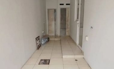 Disewakan Rumah Hoek Cluster Advani Sumarecon Karawang