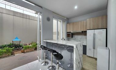 Jual Rumah Mewah di Mekarwangi