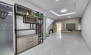 Jual Rumah Mewah di Mekarwangi