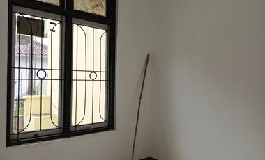 Disewakan Rumah Regency Melati Mas Serpong