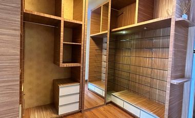 DiSewakan Rumah Di Golf Lake