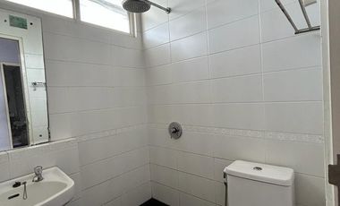 DiSewakan Rumah Di Golf Lake