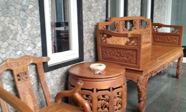 BANTING HARGA VILLA ELIT MEWAH PRIGEN DEKAT HOTEL SURYA