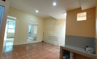 Rumah Minimalis 10 Mnt ke Mall Paradise Walk Serpong Bisa Nego J-29340