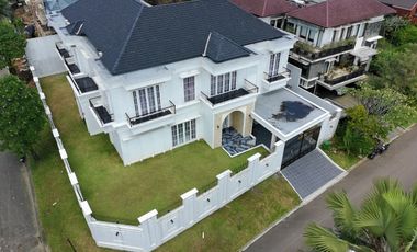 Rumah Hoek Golf Mediterania 2, Jl Priangan Golf, Sentul City