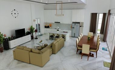 Rumah Hoek Golf Mediterania 2, Jl Priangan Golf, Sentul City