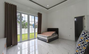 Rumah Hoek Golf Mediterania 2, Jl Priangan Golf, Sentul City