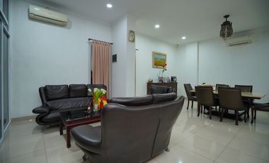 Rumah Strategis Dijual 8 menit ke Stasiun Grogol Harga Nego J-20874