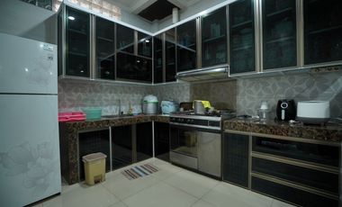 Rumah Strategis Dijual 8 menit ke Stasiun Grogol Harga Nego J-20874