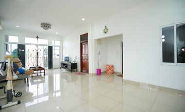 Rumah Strategis Dijual 8 menit ke Stasiun Grogol Harga Nego J-20874
