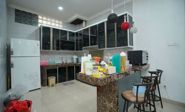 Rumah Strategis Dijual 8 menit ke Stasiun Grogol Harga Nego J-20874