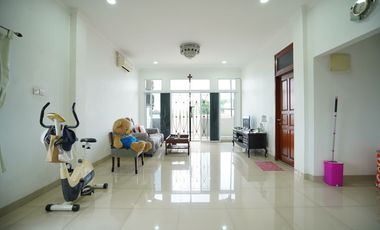 Rumah Strategis Dijual 8 menit ke Stasiun Grogol Harga Nego J-20874