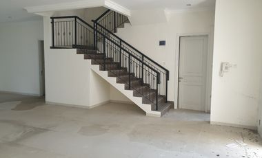 Rumah Mewah Di Tanjung Bunga Dekat Mall Trans