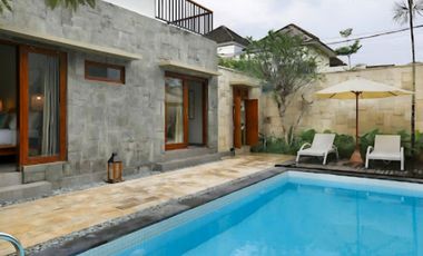 Di Jual Vila Modern Luas 2 Lantai strategis  akses jalan lebar di Jimbaran