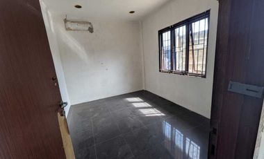 DISEWAKAN Gudang Mandiri Kaving DPR Cipondoh