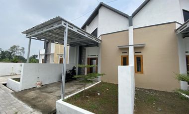 Rumah kontrakan termurah di cluster Solo Baru