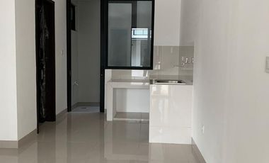 DISEWA RUMAH KAWASAN MILENIAL PIK 2 UK 4.5x12.5 ADA 3 UNIT AC TERMURAH