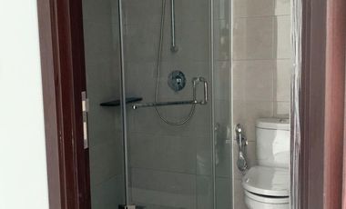 DISEWA RUMAH KAWASAN MILENIAL PIK 2 UK 4.5x12.5 ADA 3 UNIT AC TERMURAH