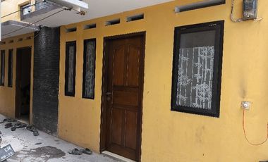 Di Sewakan Di Kontrakan Rumah Bulanan 3 lantai di daerah Jamika