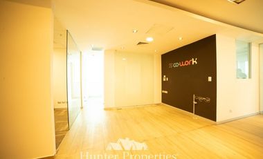 Oficina en Arriendo en Vespucio Norte / Vitacura