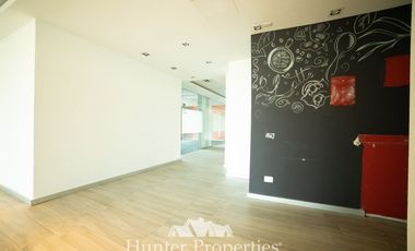 Oficina en Arriendo en Vespucio Norte / Vitacura