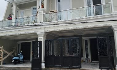 Rumah mewah kawasan elit Racing Centre dkt kampus UMI, KTR GUBERNUR