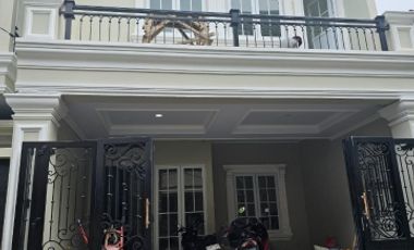 Rumah mewah kawasan elit Racing Centre dkt kampus UMI, KTR GUBERNUR