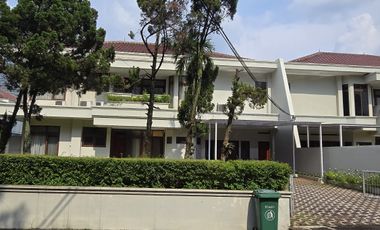 Dijual 17 Unit Rumah Town House Jervois Park di Jakarta Selatan