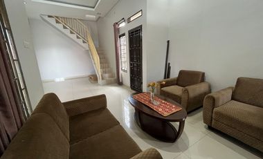 Disewakan Rumah Mewah Full Furnished lokasi Bank Raya Demang