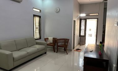 Disewakan Rumah Mewah Full Furnished lokasi Bank Raya Demang