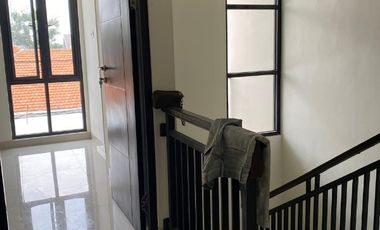 disewakan rumah manyar Tirto asri, Surabaya