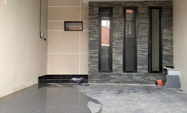 disewakan rumah manyar Tirto asri, Surabaya