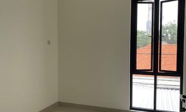 disewakan rumah manyar Tirto asri, Surabaya