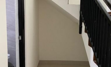 disewakan rumah manyar Tirto asri, Surabaya