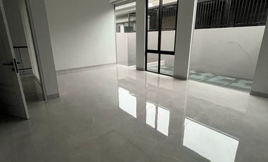 Perumahan grand Pakuwon Surabaya Cluster brisbane