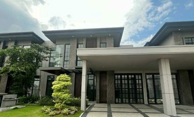 Perumahan grand Pakuwon Surabaya Cluster brisbane