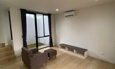 Disewakan Rumah Semi Furnished di Cendana Cove By Rumah Chinida