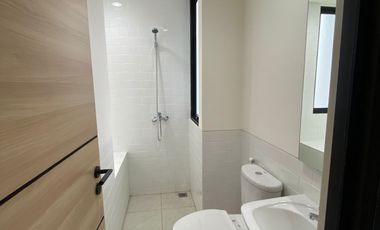 Disewakan Rumah Semi Furnished di Cendana Cove By Rumah Chinida