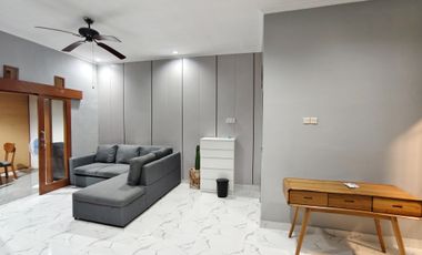 Rumah siap huni Dinusa Dua,Fully Furnish, Teras Luas, Lingk Perumahan