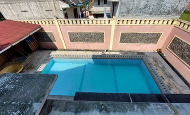 Kantor dan Rumah ada Kolam Renang dekat SMKN 1 Depok