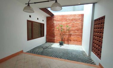 SEWA RUMAH BAGUS SIAP HUNI