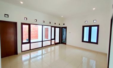 SEWA RUMAH BAGUS SIAP HUNI